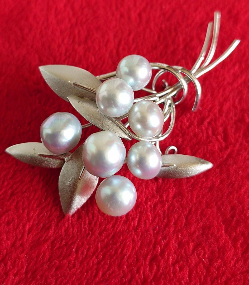 シルバー製ブローチ 南洋パール 9mm 銀細工 アールヌーボー植物モチーフ D6