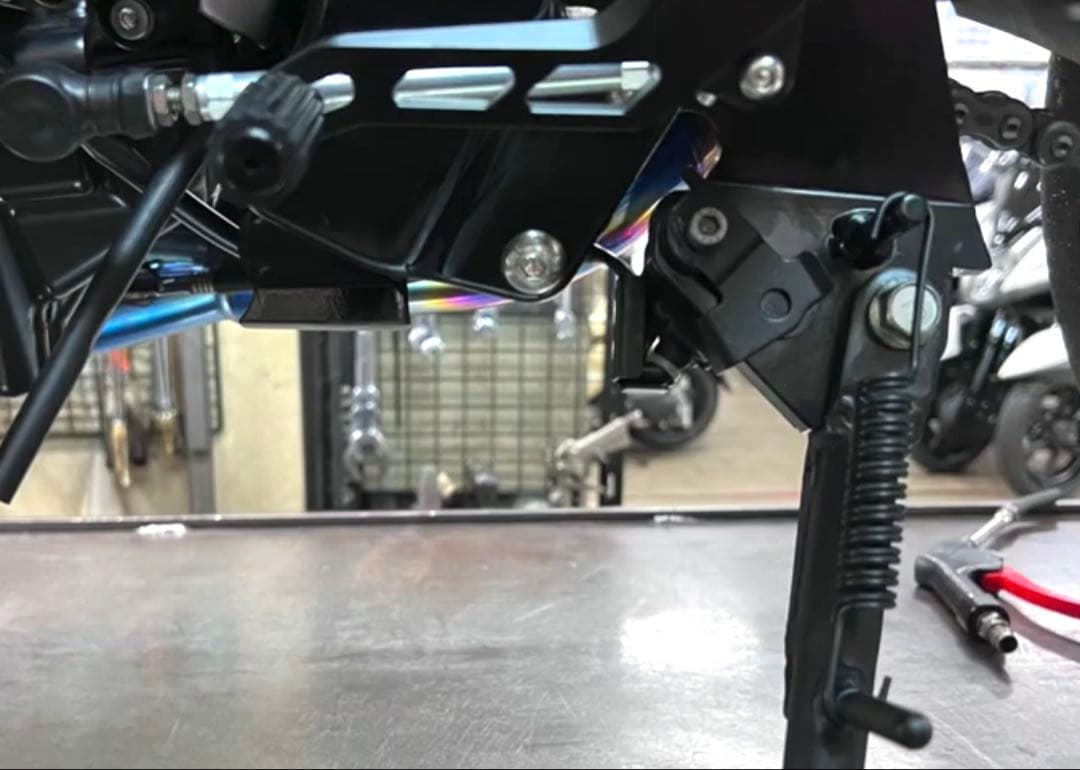 z900rs スタンド移設キット(サイドスタンド無し)　新品