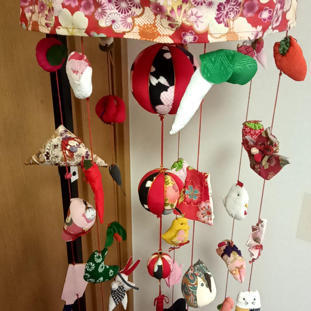 つるし雛　雛祭り飾り 赤色の花柄傘型