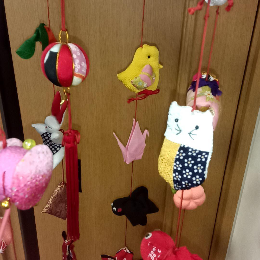 つるし雛　雛祭り飾り 赤色の花柄傘型