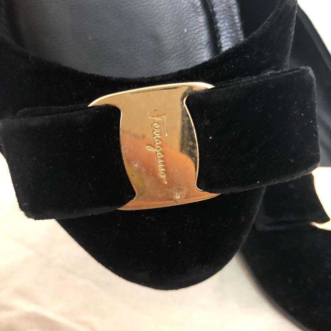 フェラガモ ベロア フラット　VARINA 61/2D パンプス