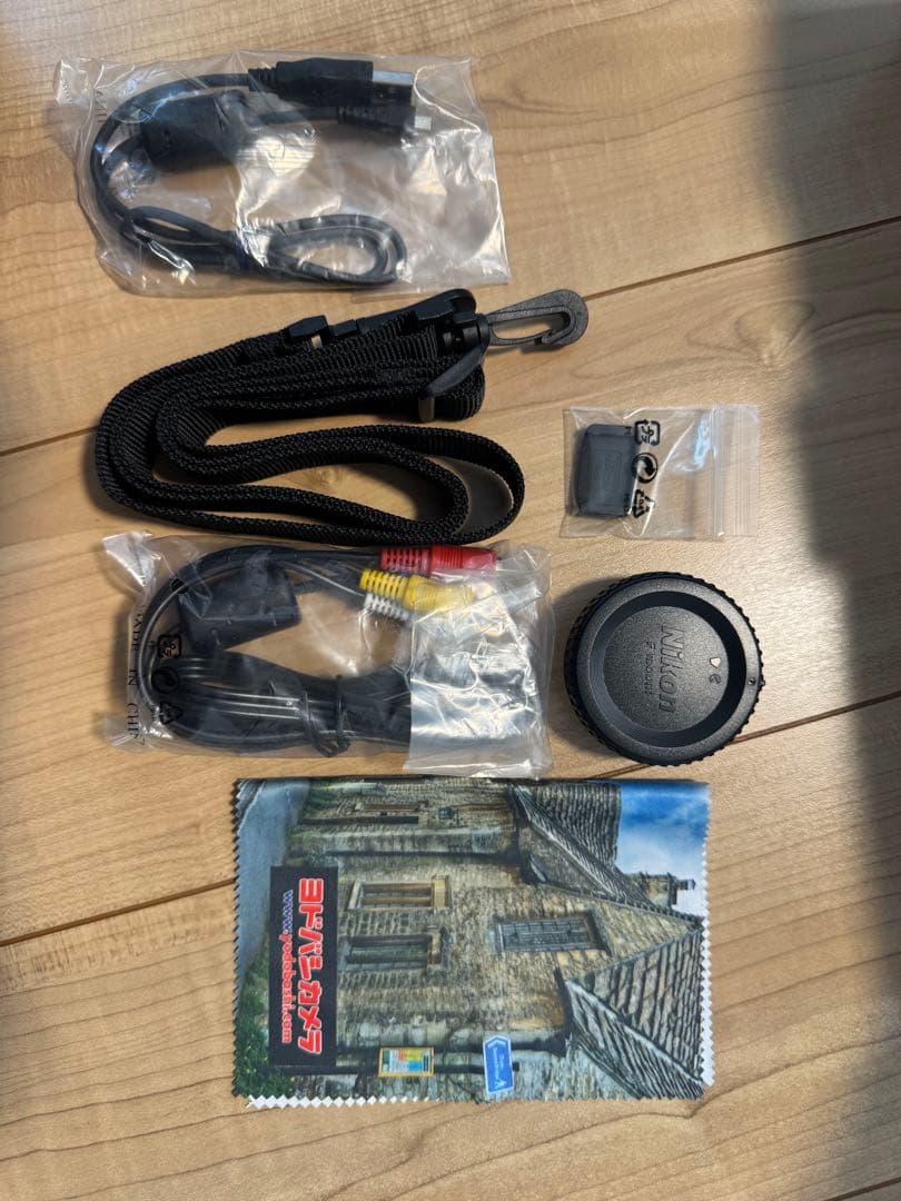 デジタルカメラ Nikon D5200 18-55mm VR Kit + 55-300mm