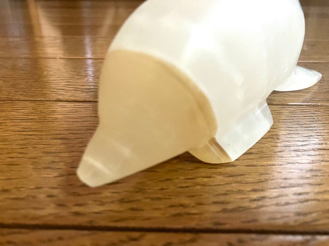 カルサイト　カービング　天然石　イルカ