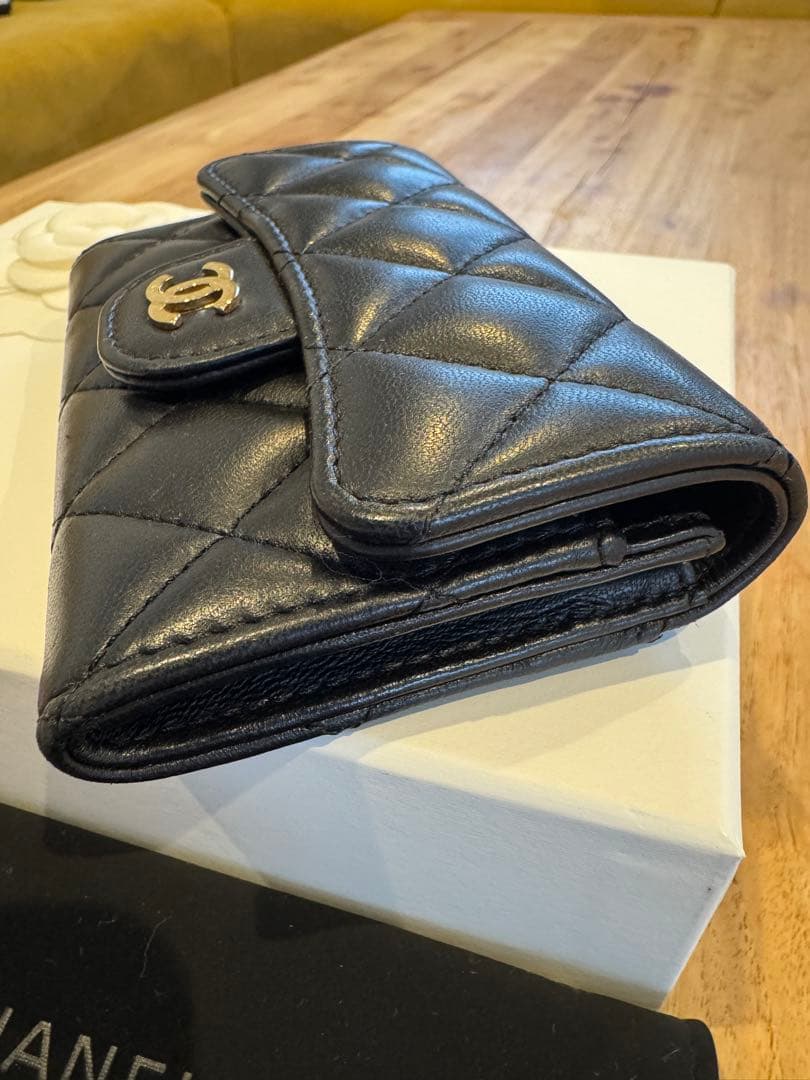 【美品】CHANEL シャネル 名刺入れ マトラッセ ブラック ラムスキン