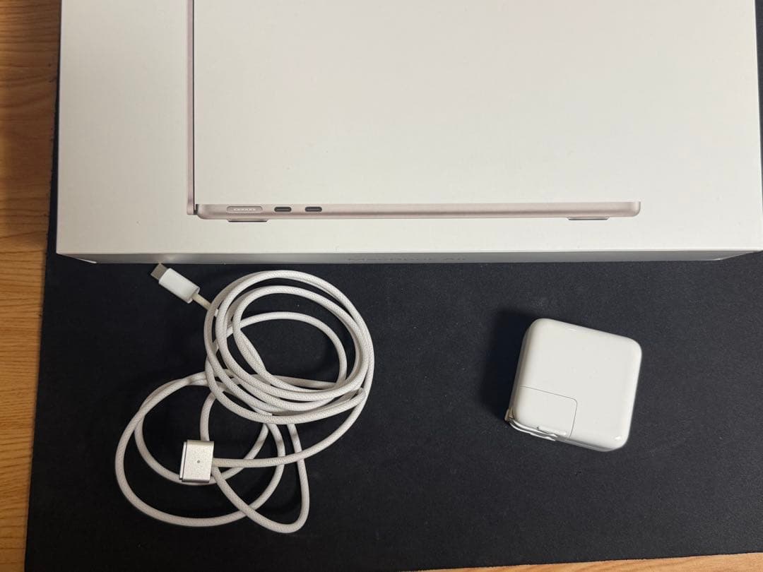 MacBook Air M2 2022 スターライト 8GB 256BG 95%