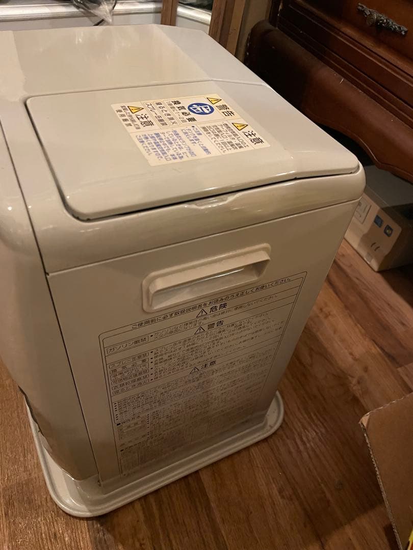 特価コロナFH-M2517Y白くて可愛い石油ファンヒータコジマ購入２年使用後保管