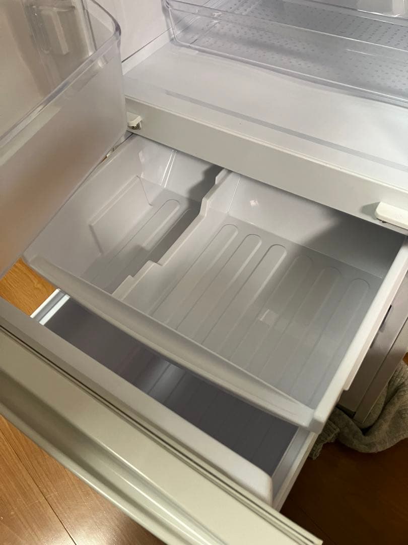 SHARP 冷蔵庫 左右両開き 137L 一人暮らしサイズ