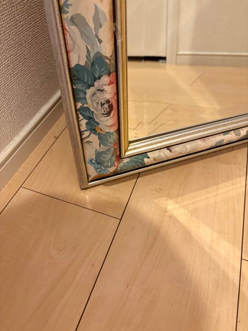 イタリア製 アンティークミラー　壁掛け 鏡 花模様 ウォールミラー