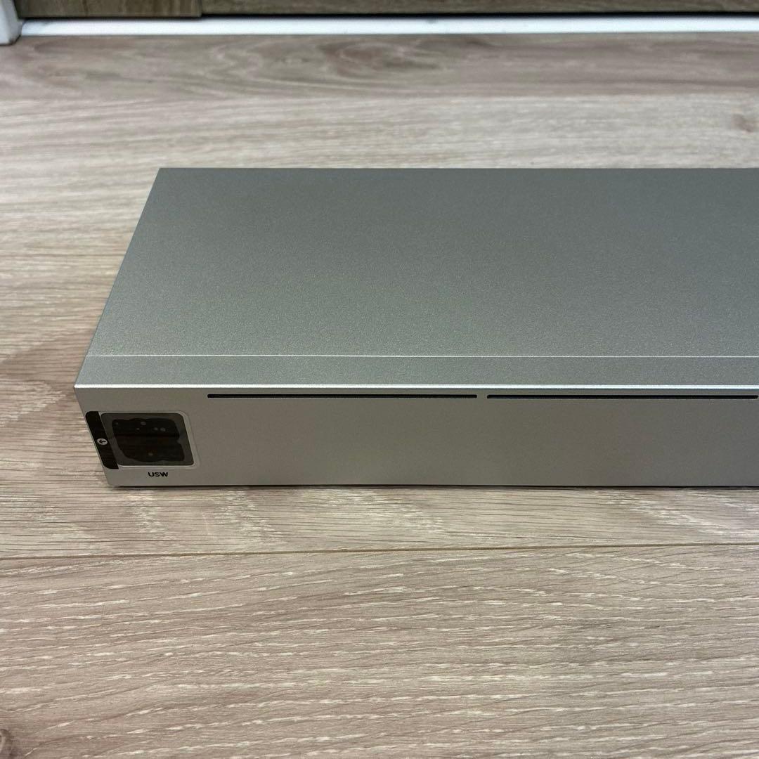 UniFi USW Aggregation 8ポート 10G SFP+ スイッチ