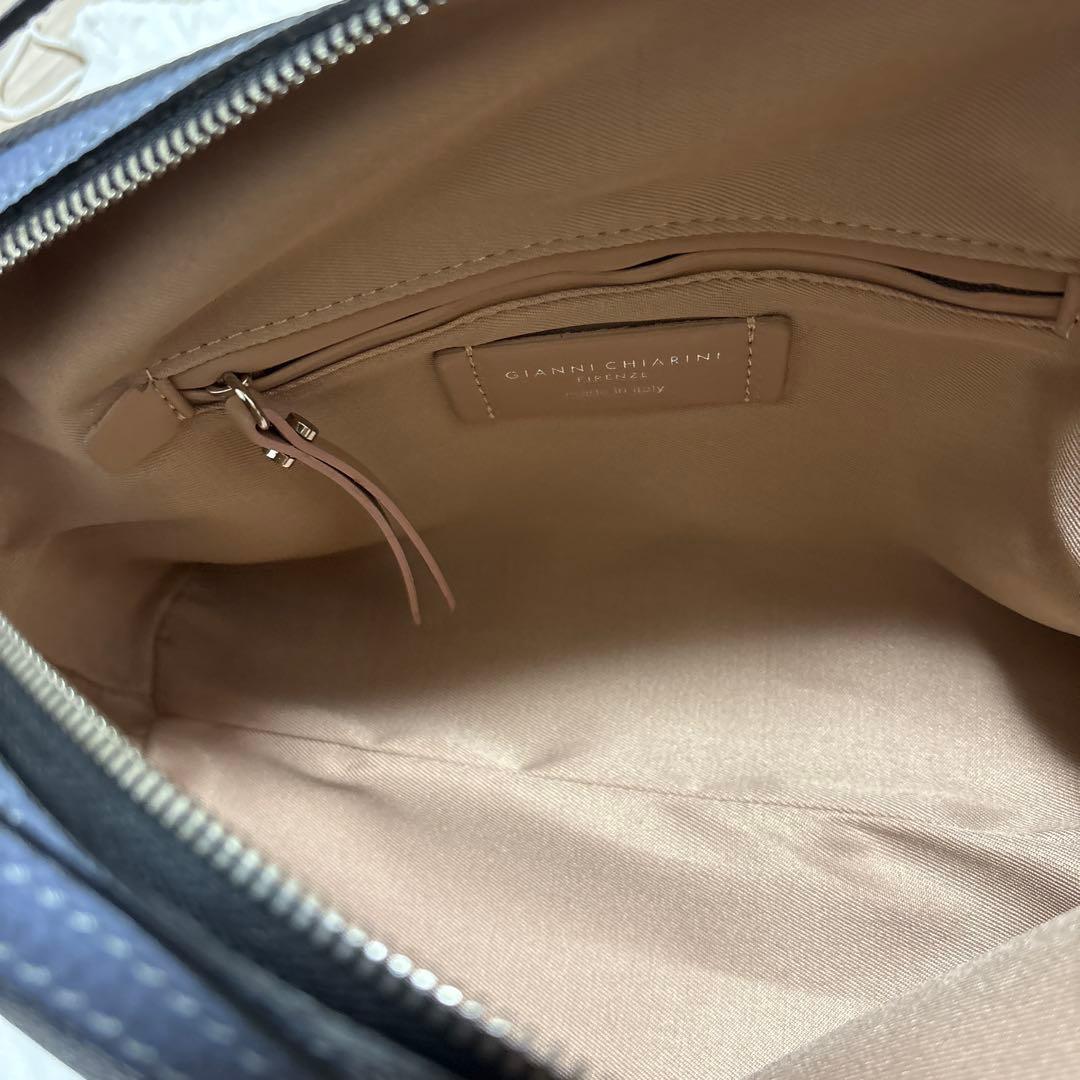【美品】GIANNI CHIARINI ALIFA M ショルダーバッグ