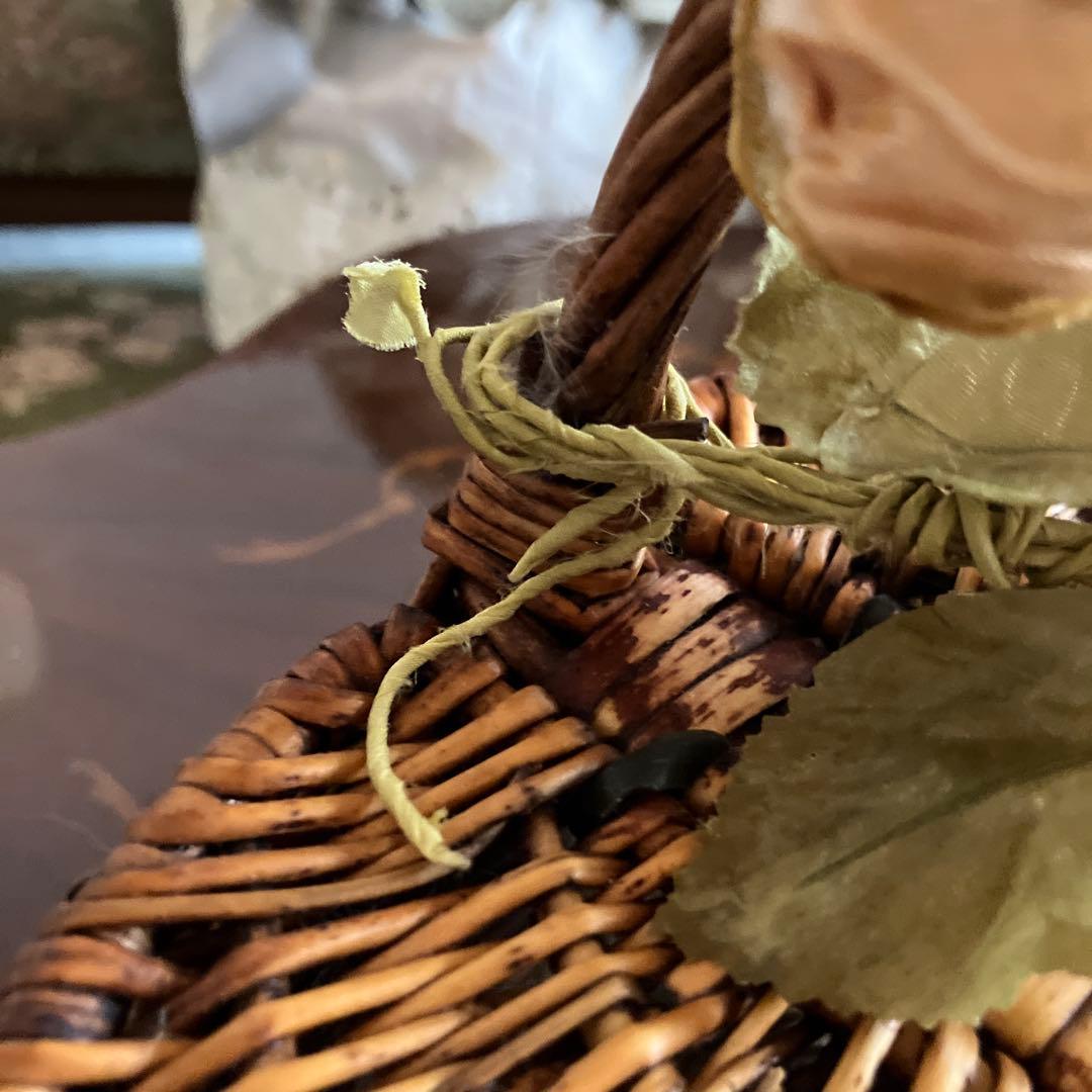 フランスアンティークミニパニエ　ローズ布花付き　ドール用パニエ　ミニバスケット