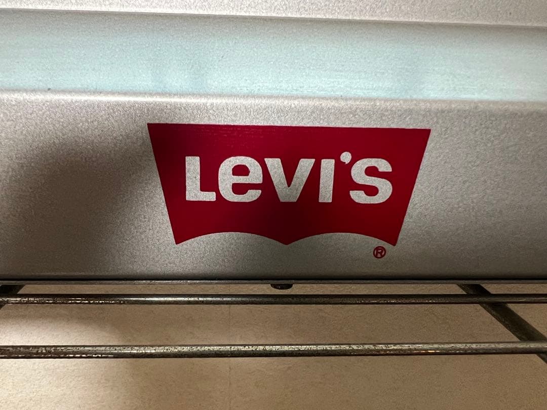Levi's アクリルライト