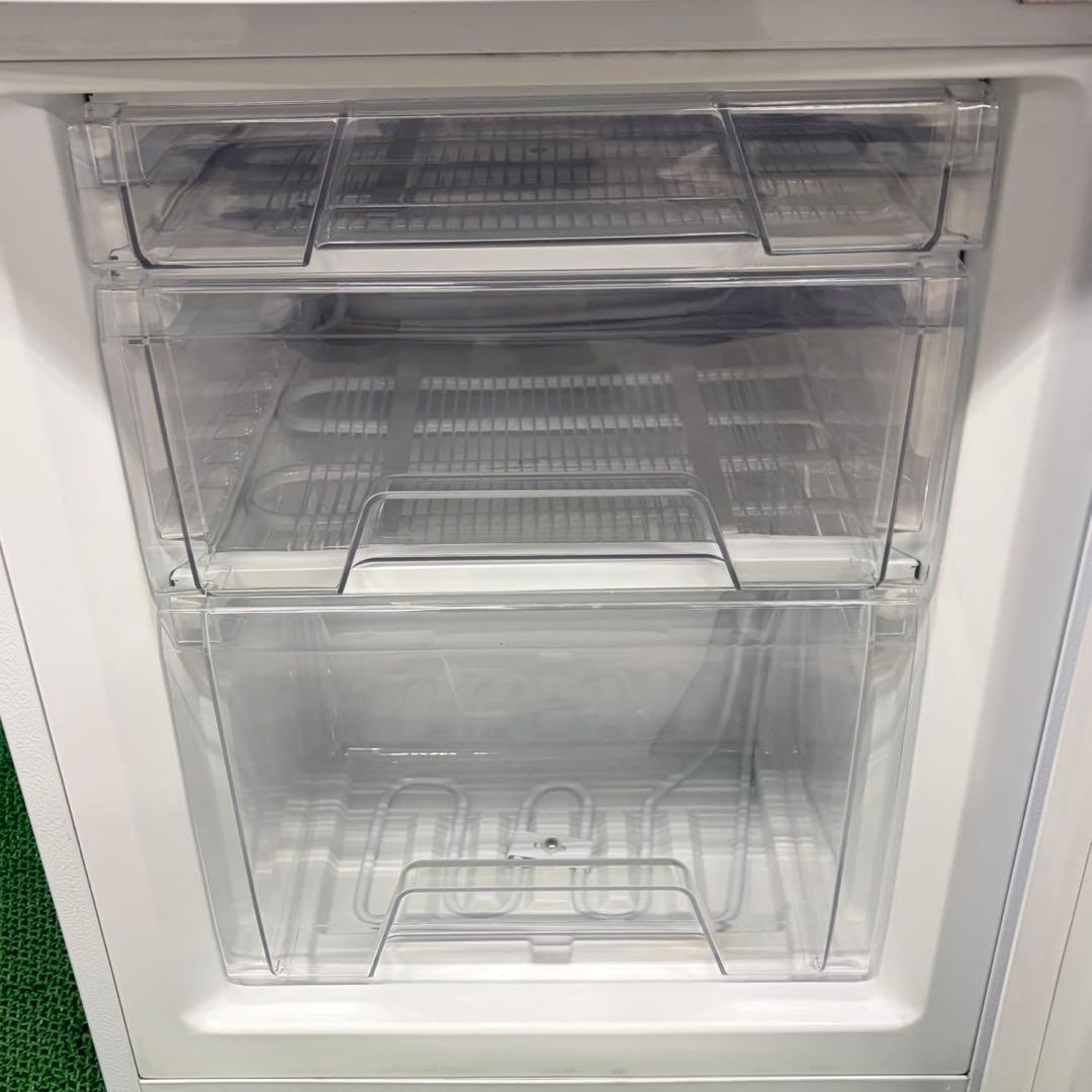 693 ホワイトカラー　冷蔵庫　小型　洗濯機　一人暮らし　極美品　半年保証付き