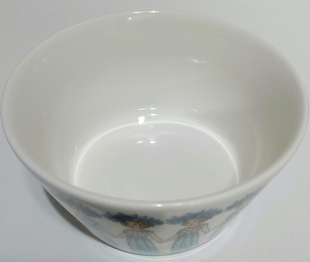 エルサベスコフ　デザインハウス　ストックホルム　コーンフラワー