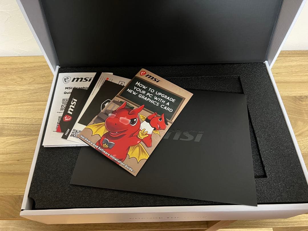 MSI GeForce RTX 3080 Ti SUPRIM X 本体