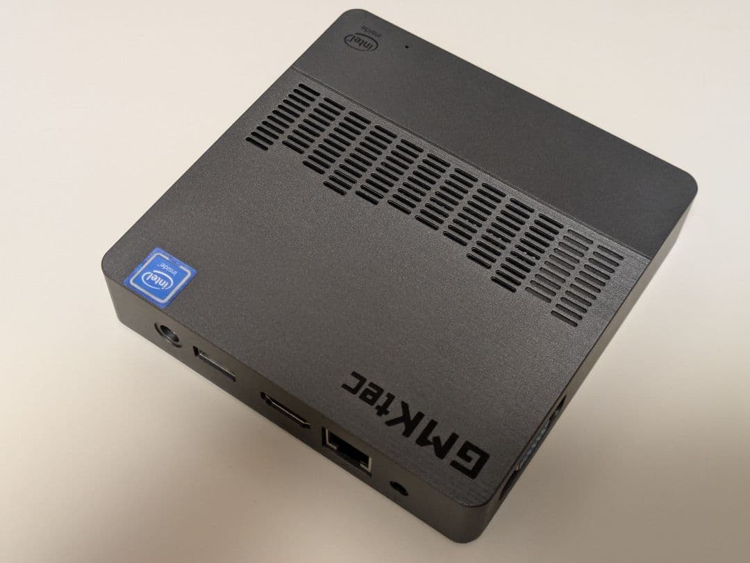 GMKtec NucBox8 ファンレスミニPC