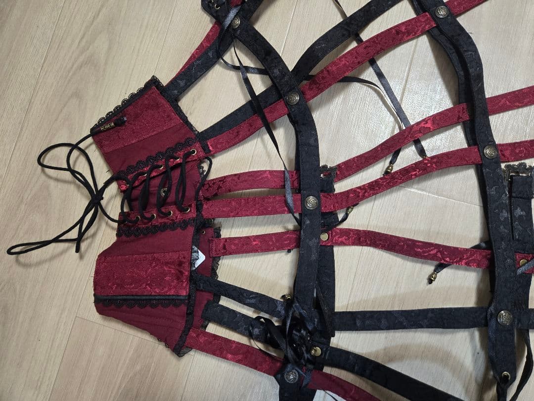 ozz☆ozz on☆オッズオン☆クリノリン☆赤黒