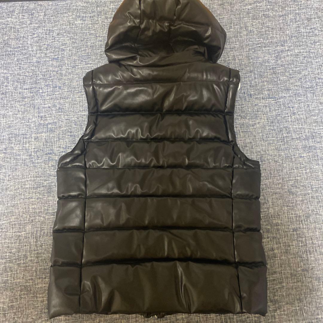 アダムスブラックダウンベスト