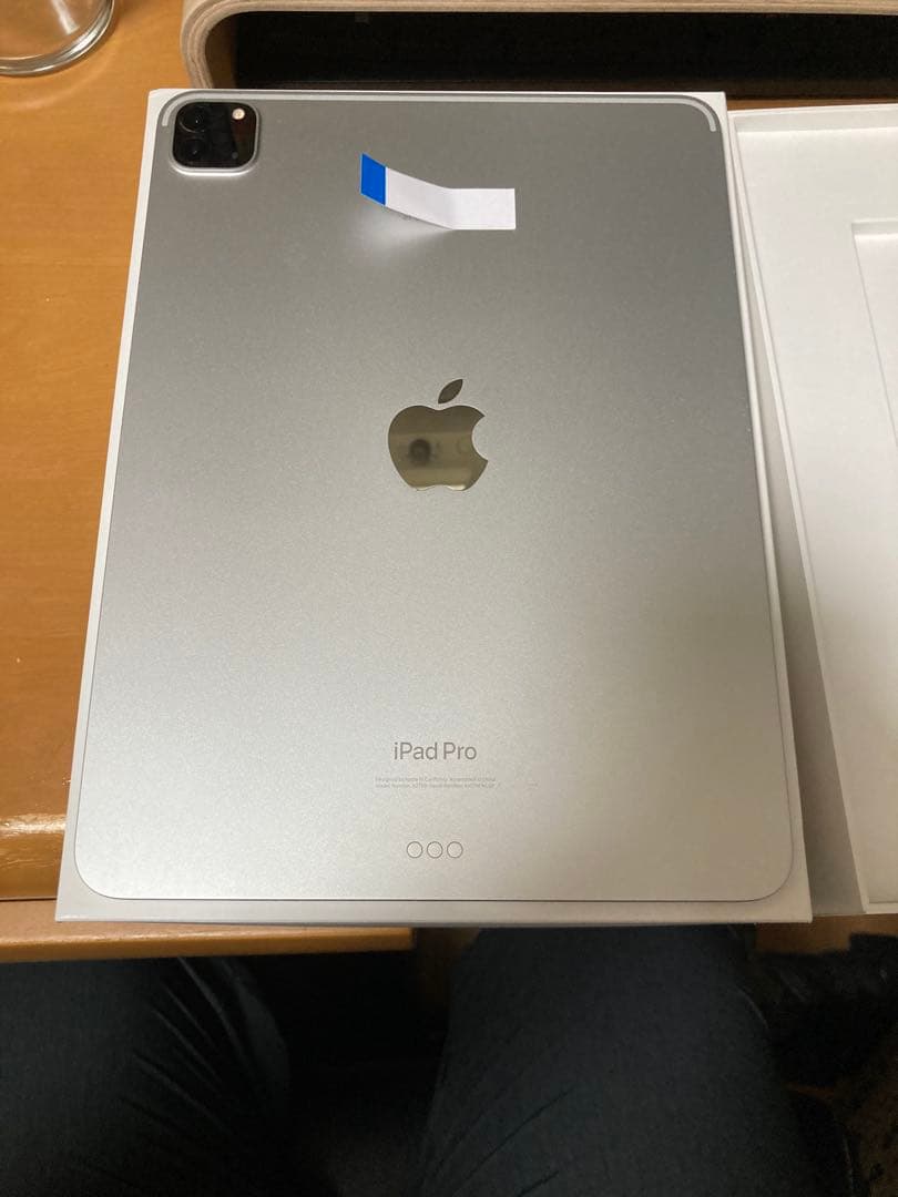 Apple iPad Pro 11インチ（第4世代） シルバー 本体