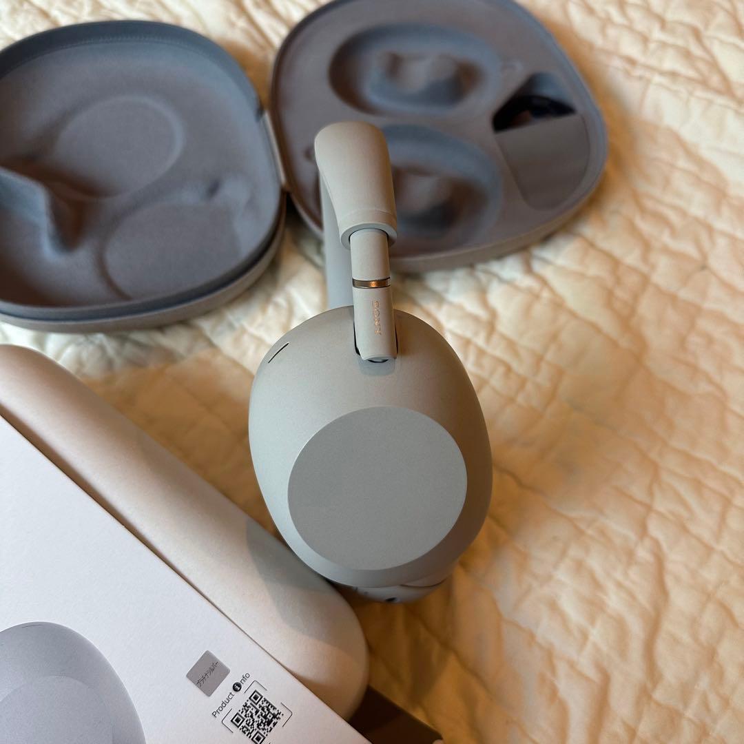 sony ヘッドホン　wh-1000xm6 プラチナシルバー