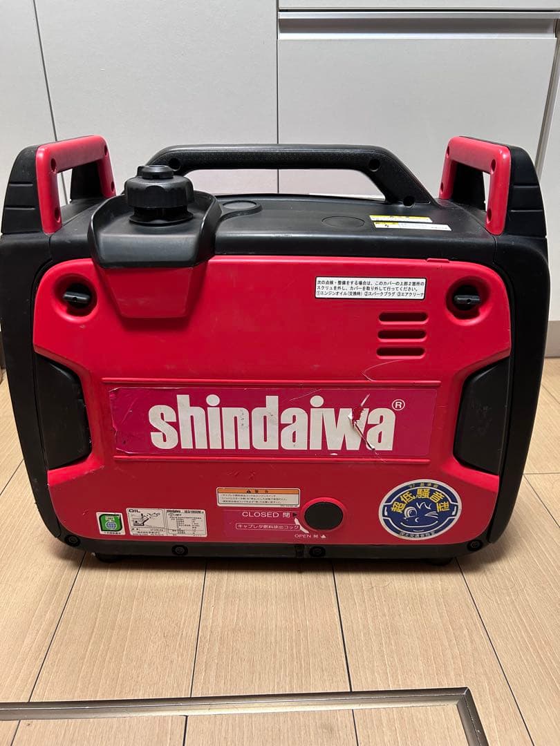 新ダイワ　アワー79時間　iEG1800M ポータブル発電機 美品