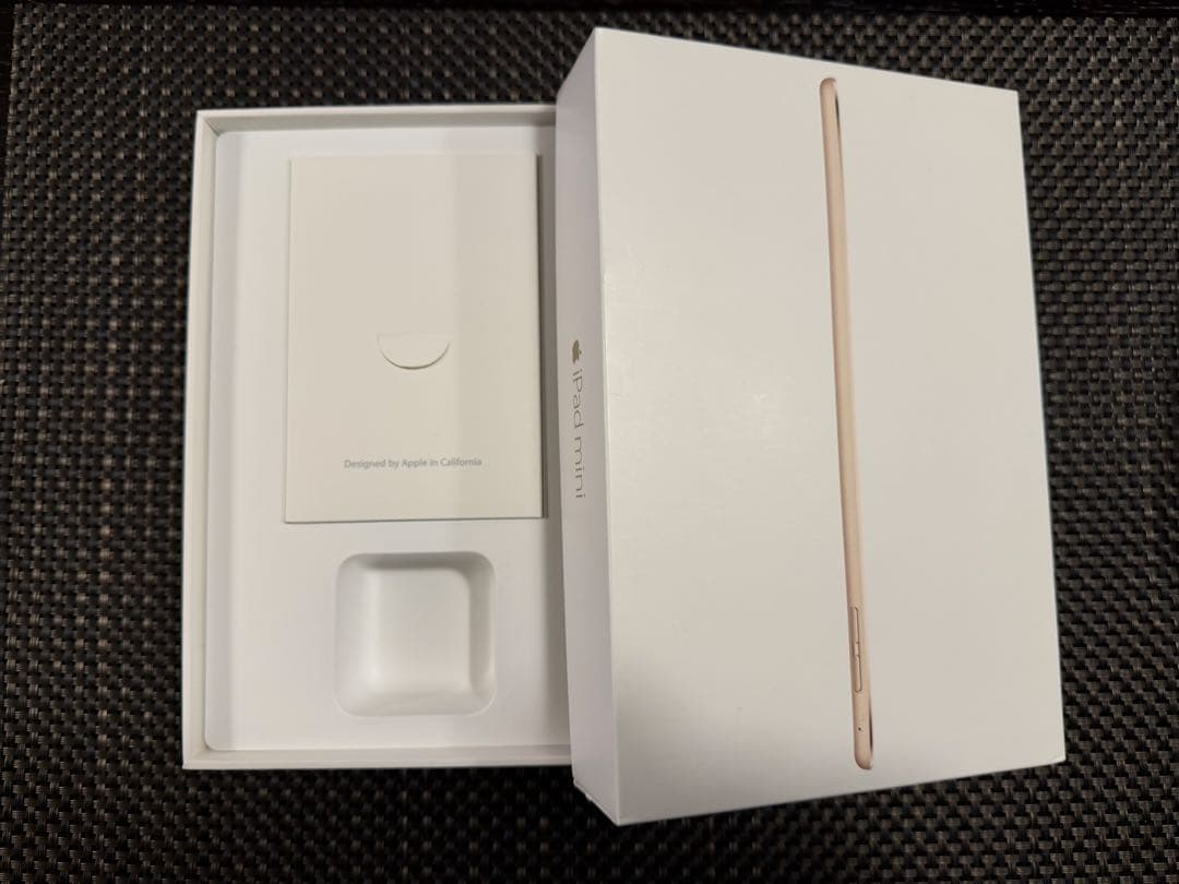 【美品激安】Apple iPad mini4人気ゴールド16GBWi-Fiモデル