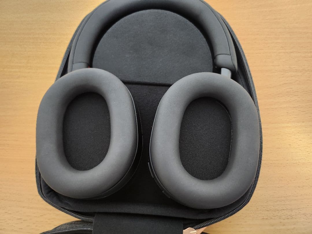 SONY　WH-1000XM5　ワイヤレスヘッドホン