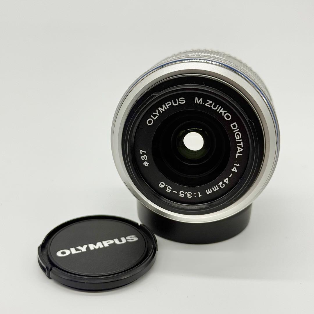 OLYMPUS M.ZUIKO DIGITAL パンケーキ　シルバー　レンズ