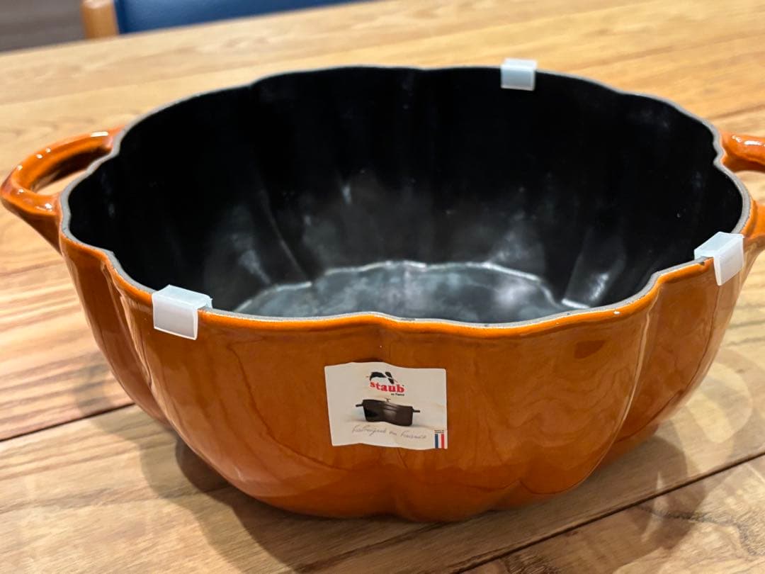 STAUB パンプキンココット シナモン 24cm