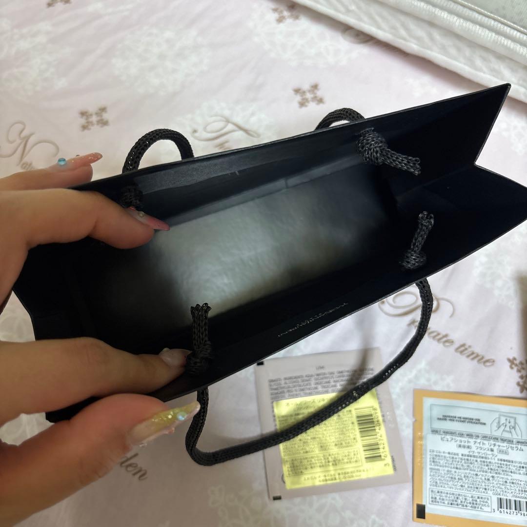 イヴ・サンローランの「クチュール ミニ クラッチ100」