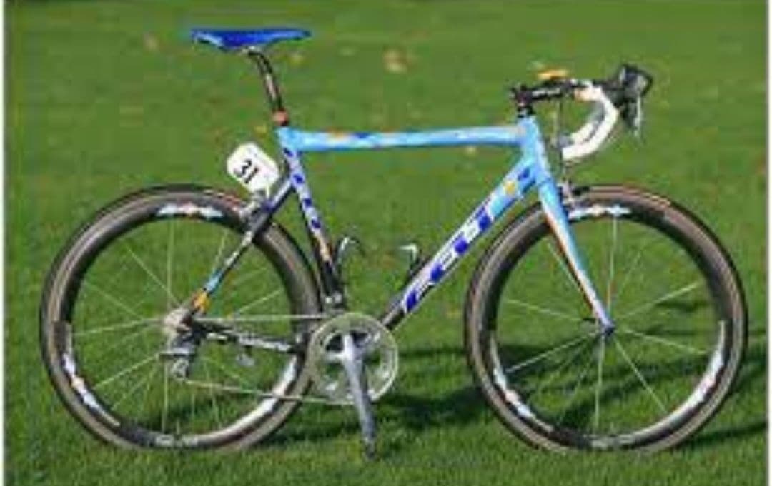 カーボンロードバイク スプロケット無