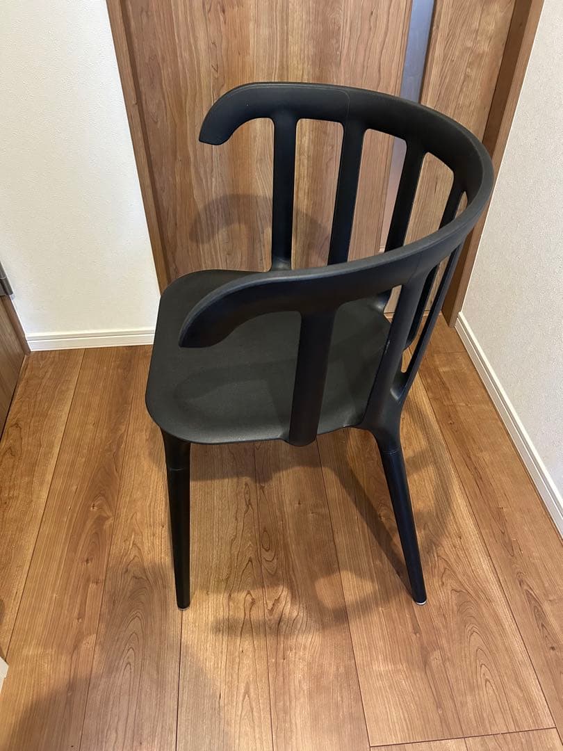 IKEA PS2012 アームレスト付 デザイナーズ ダイニングチェア2脚セット