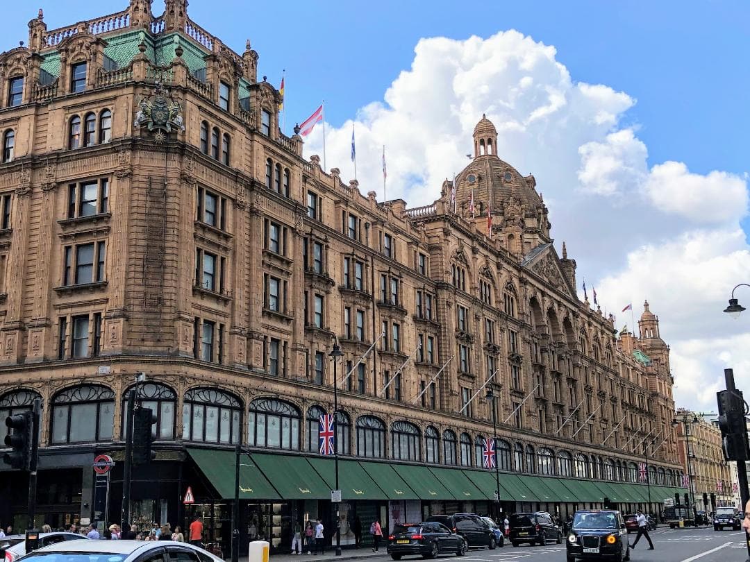 Harrods 「古代ギリシャ調ヴィンテージ コレクション・クリスマスマグ」