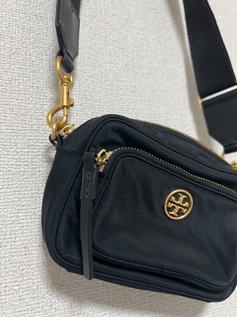 売り切り価格！未使用 トリーバーチ ToryBurchナイロン ボディバッグ