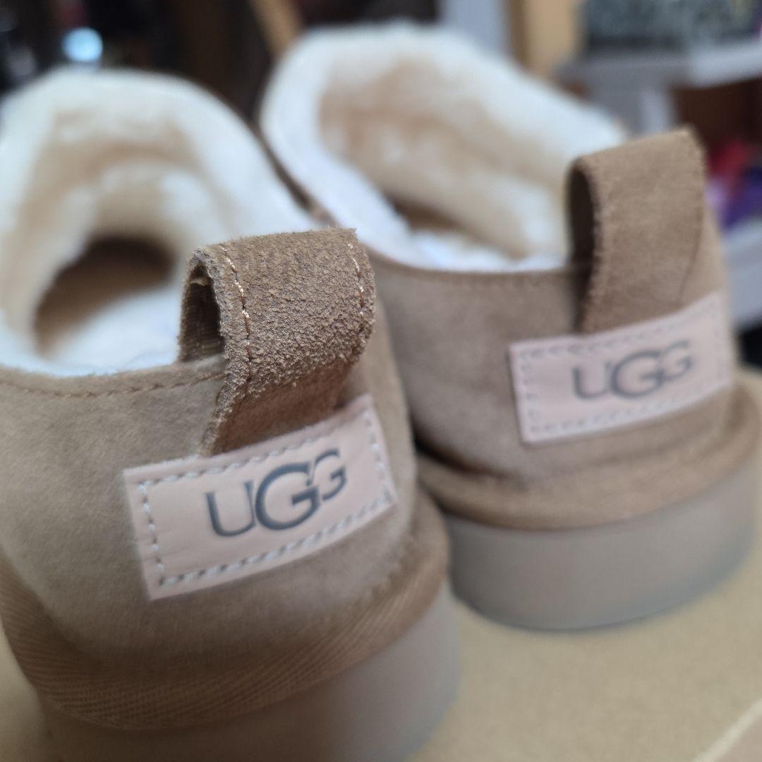 靴 UGG W CLASSIC MICRO 9 CHE