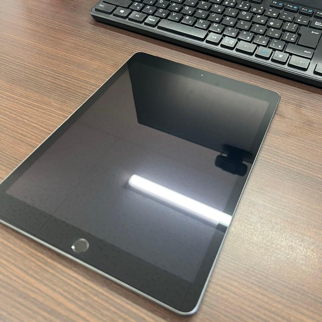 iPad第7世代　本体のみ（Wi-Fiモデル）