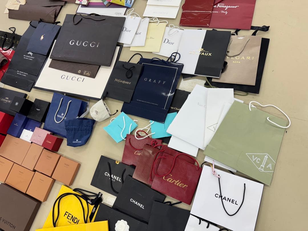 ブランドショッパー　ジュエリーケース　時計空箱　コマ　まとめ売り