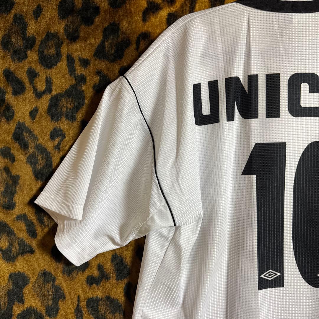 サントス　メイドインBrazil アンブロ　football Futsal