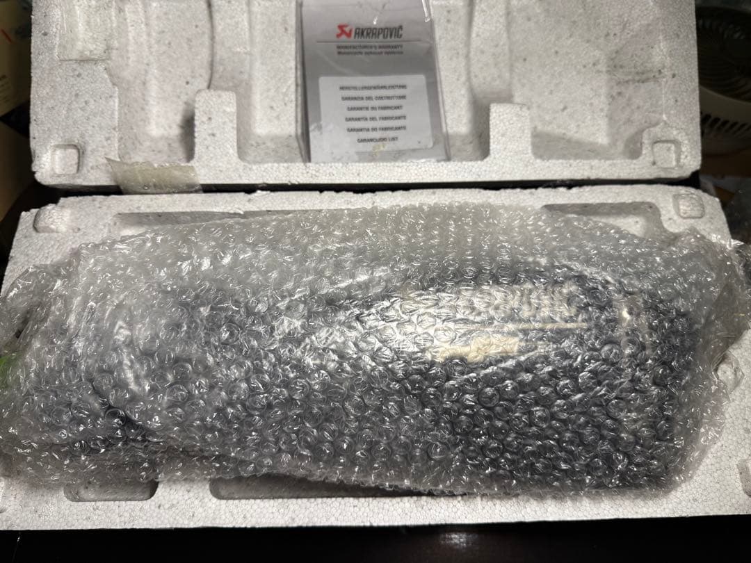 AKRAPOVIC M-HBR001 マフラー bmw rninet