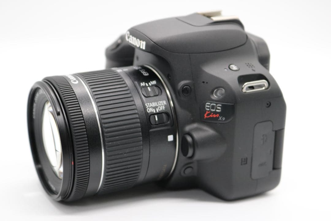 ボディ新品級　【Canon EOS Kiss X9 ダブルレンズセット】