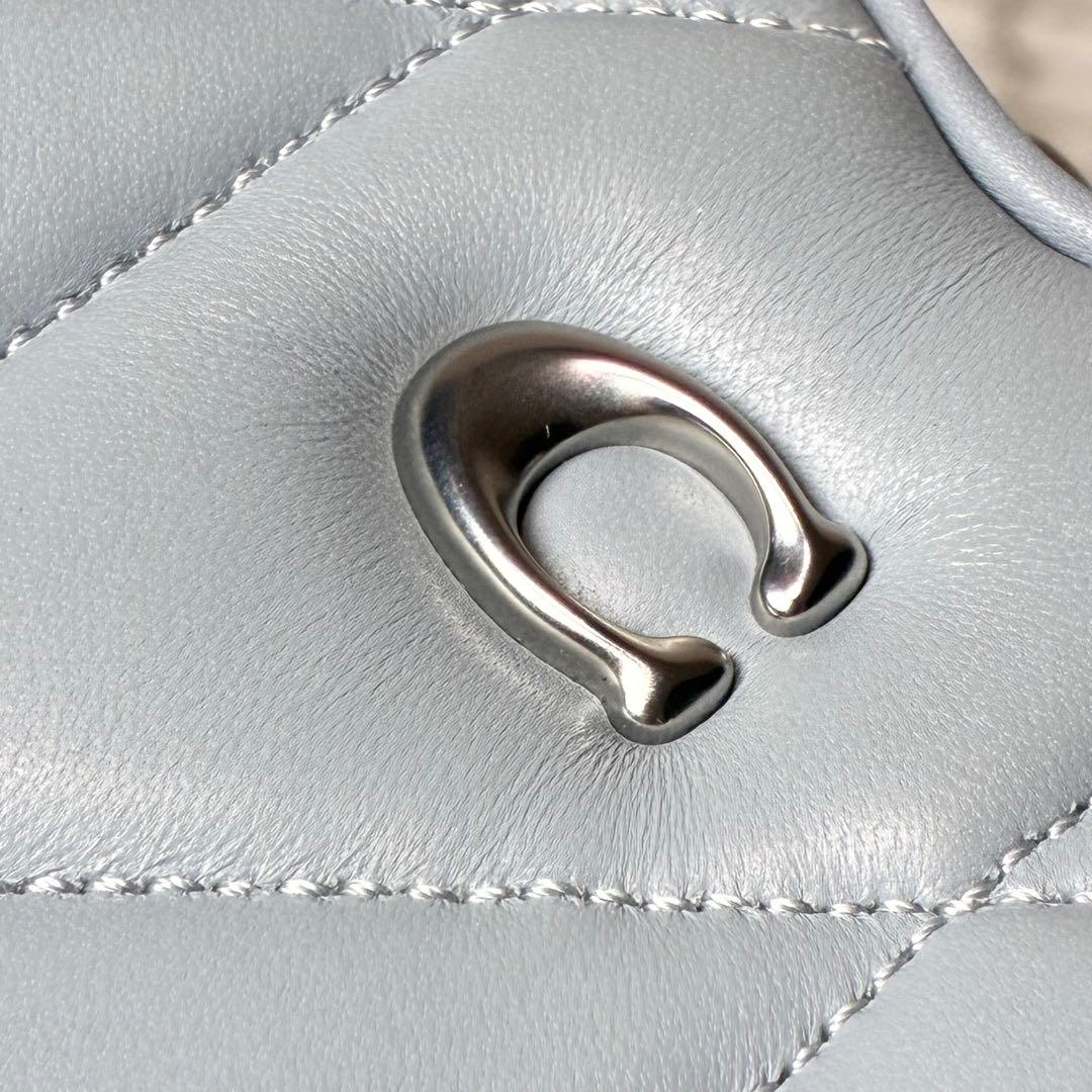 極美品　コーチ ハート クロスボディ キルティング　ショルダーバッグ