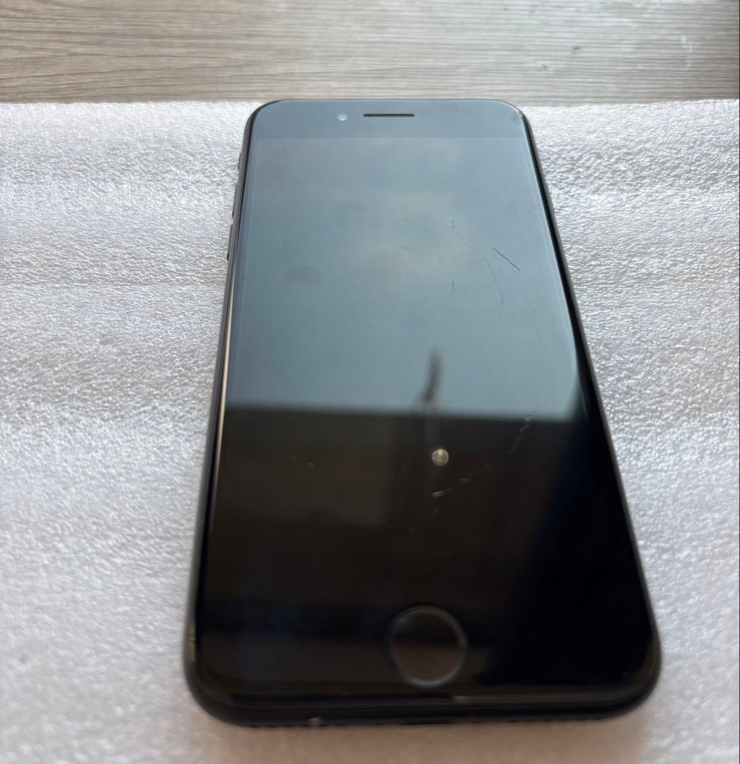 美品 iPhone SE 第二世代 64GB バッテリー83% ブラック