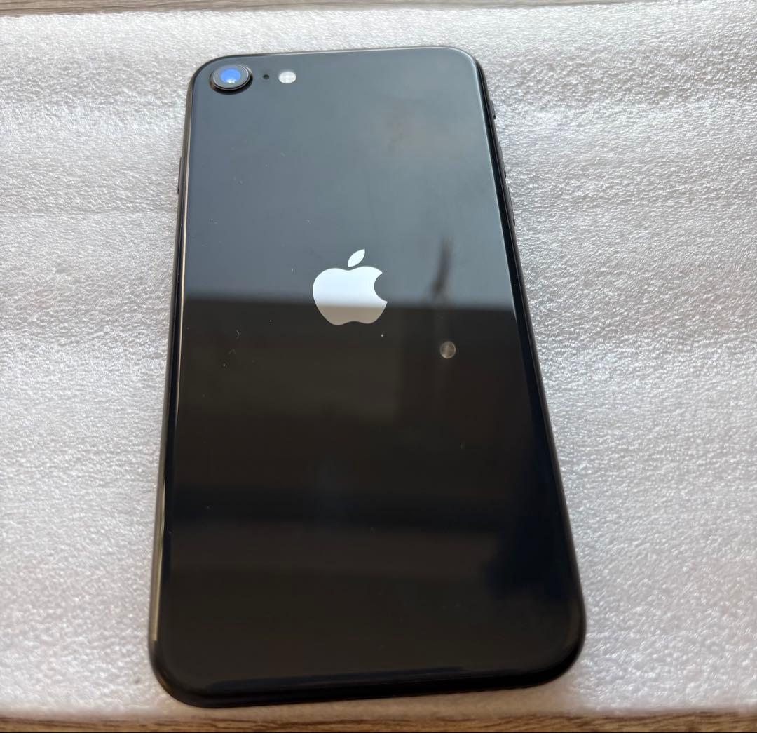 美品 iPhone SE 第二世代 64GB バッテリー83% ブラック