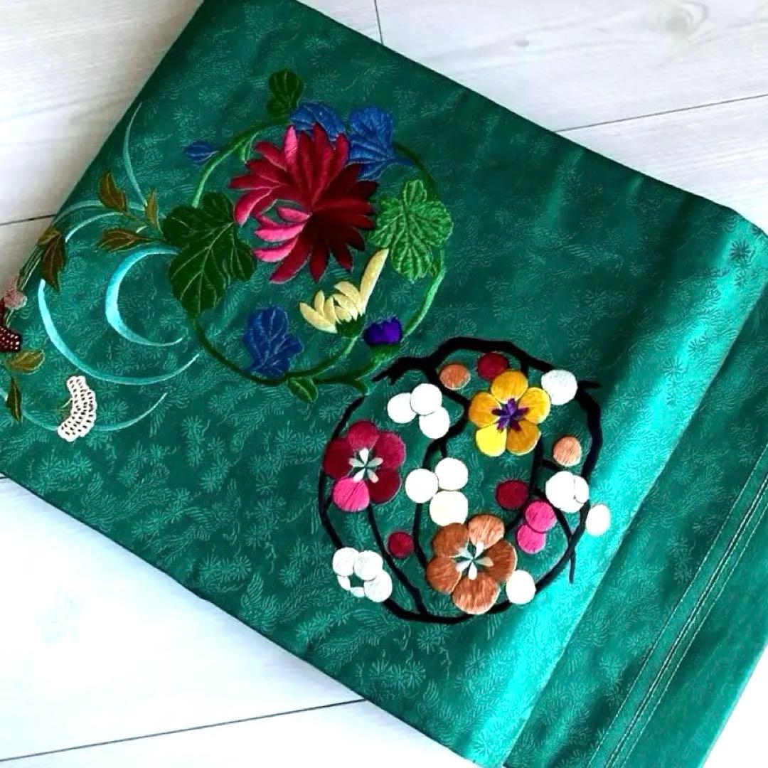 Okuta アンティーク名古屋帯　ターコイズ 刺繍の正絹　洒落帯　N25