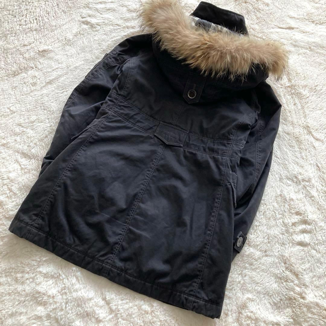 【美品】バーバリーブルーレーベル ミリタリージャケット リアルファ 中綿 黒