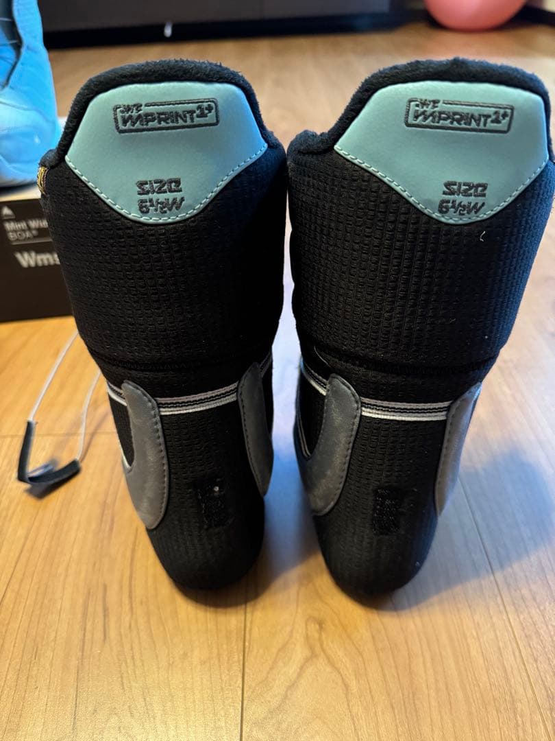 ぃ*か様 BURTON Mint Wide 80A スノーボードブーツ 23.5