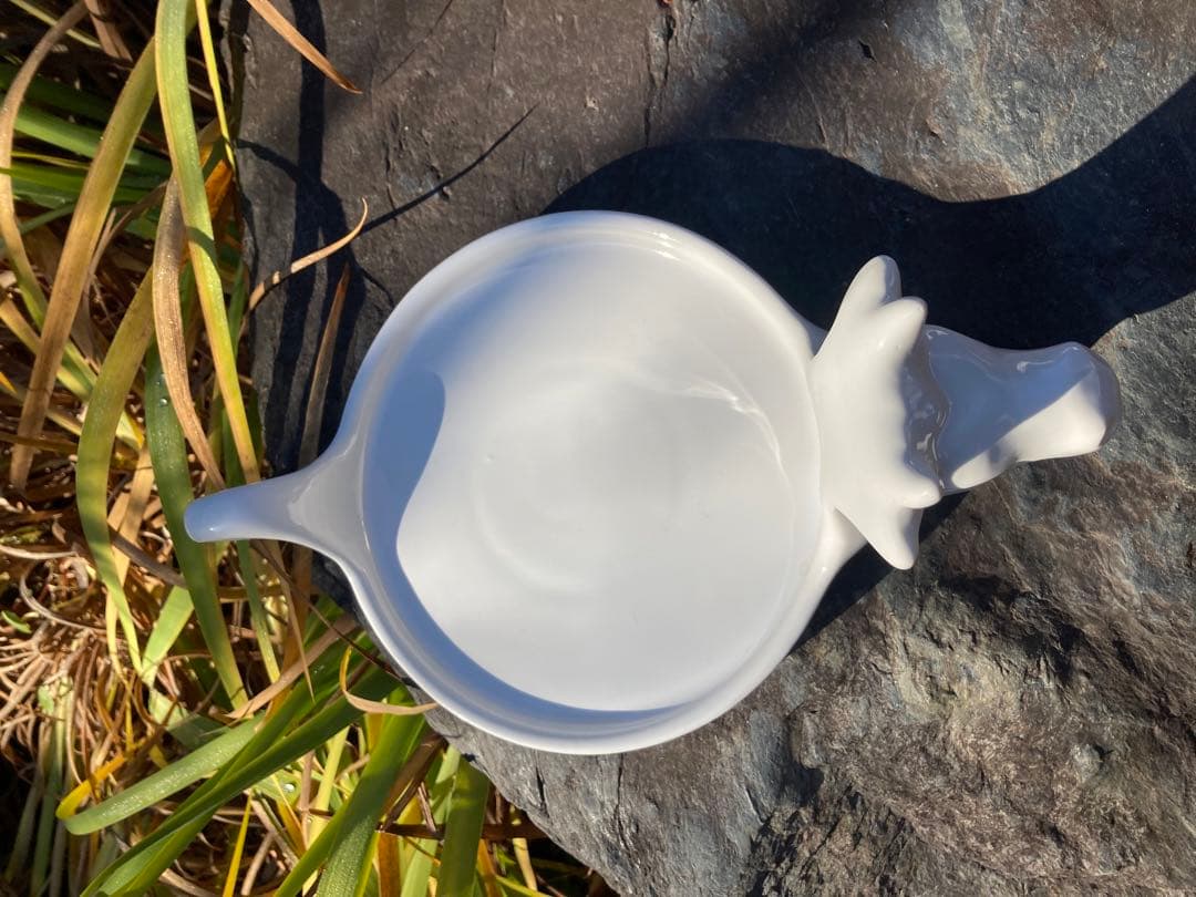 チーズ皿　ヨーロッパ製　牛型セラミック皿 白磁　ヴィンテージ