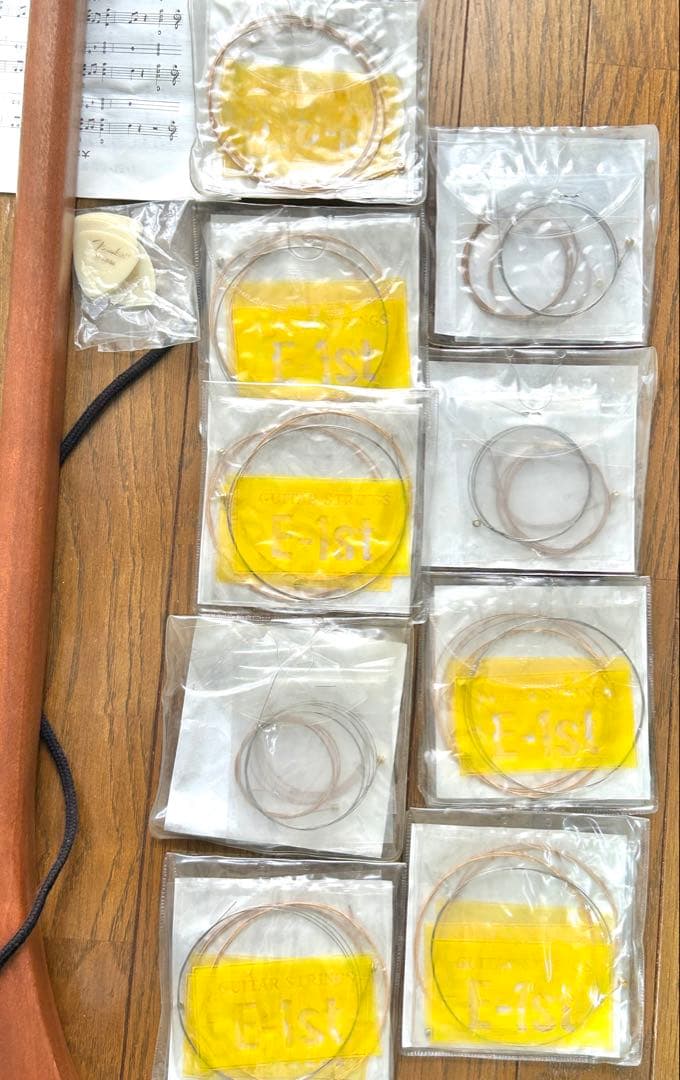 HOSCO みんなの民族楽器 ミンミン MinMin 3弦ギター　おまけ付き