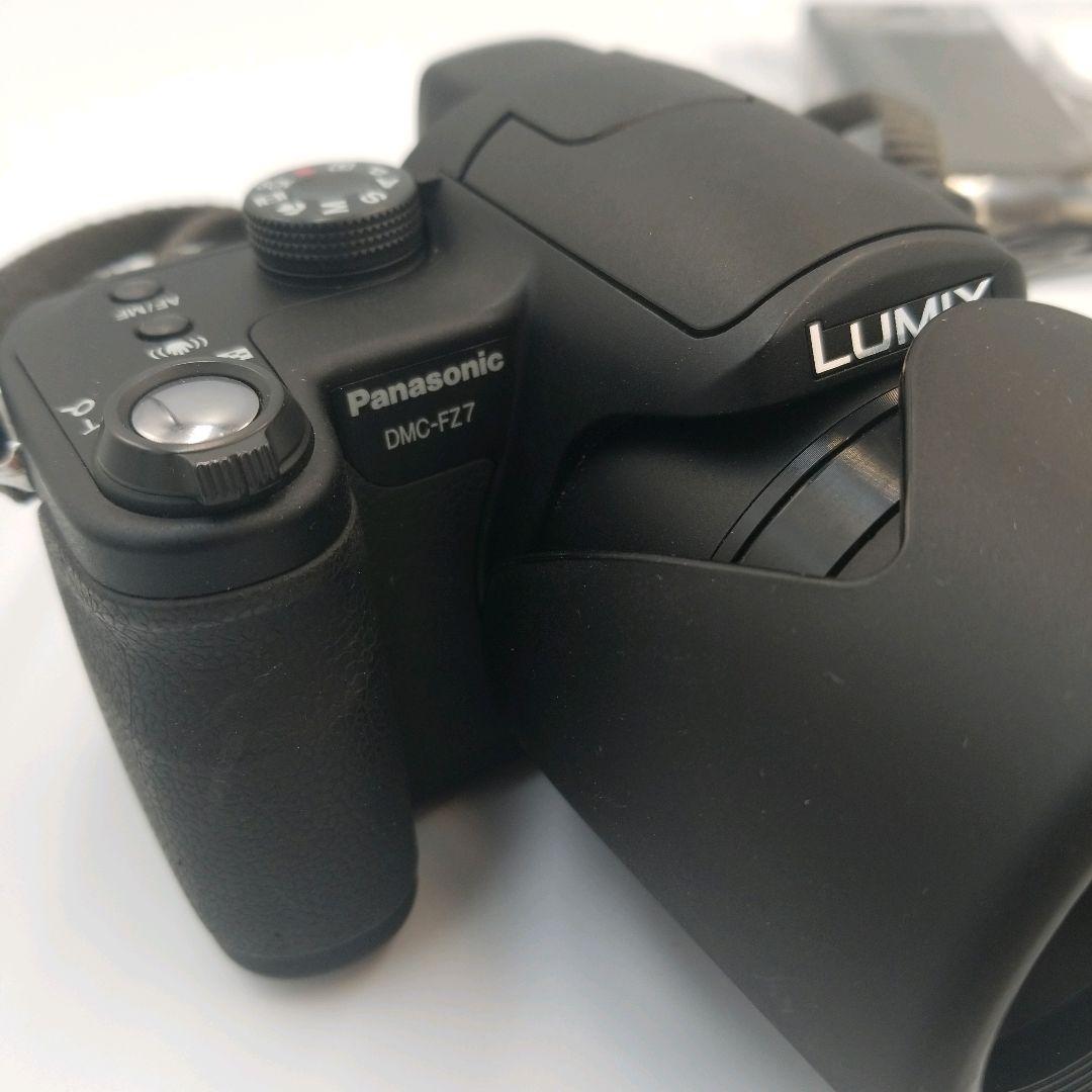 【美品】Panasonic デジタルカメラ LUMIX DMC-FZ7　一眼レフ