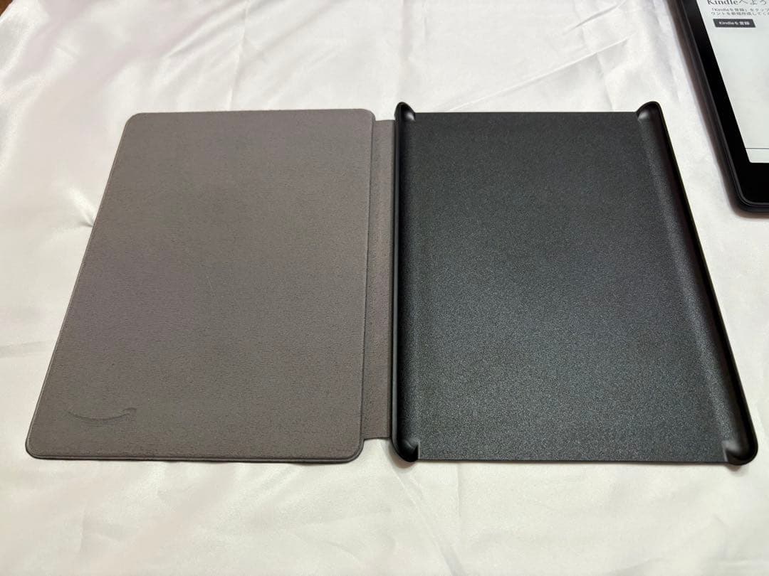 Kindle Paperwhite〜 第11世代 32GB 本体＋カバー